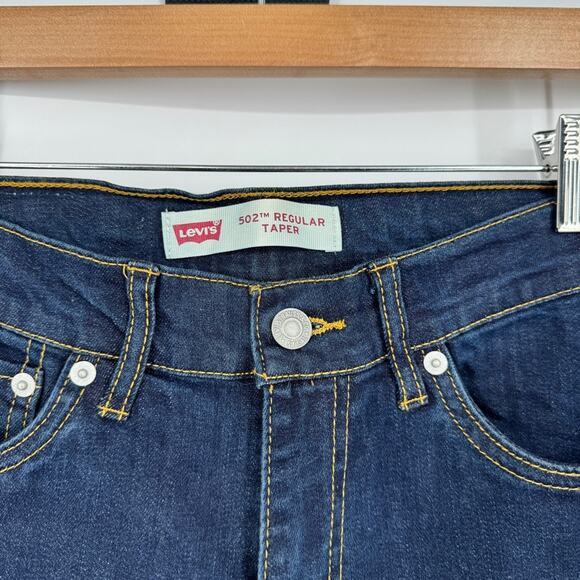 Levi's 502 Boy Regular Fit‎ Taper Leg Jeans Blue Denim Dark Wash Size 12 - Picture 4 of 9